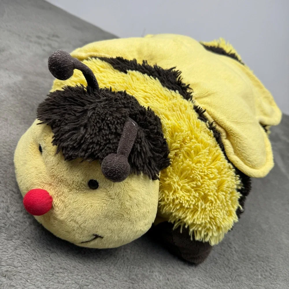 Pillow Pets Buzzy Bee Plush Pillow Kids 18in Yellow Brown Excellent Foldable Toy
